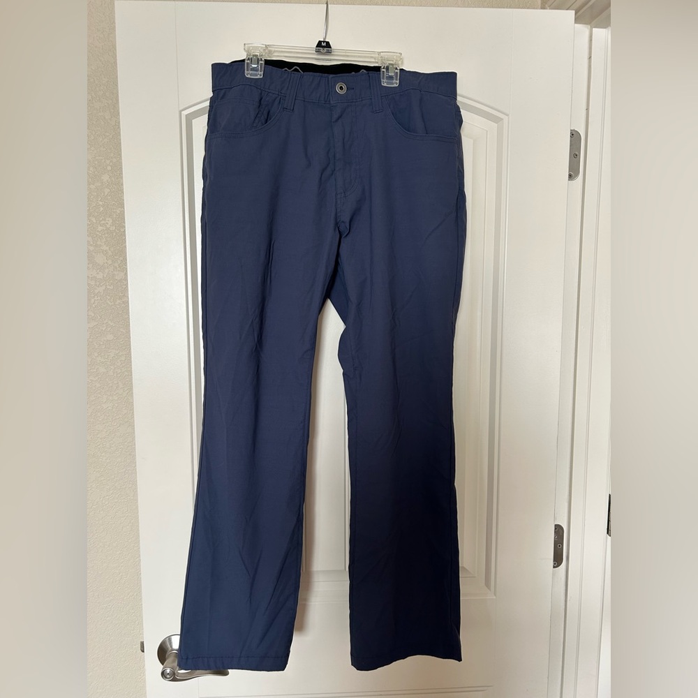 Men’s Eddie Bauer performance pants, size 32x30